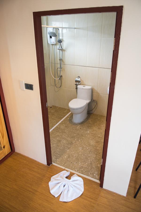 Sea Stone Hotel Nakhon Si Thammarat Room photo